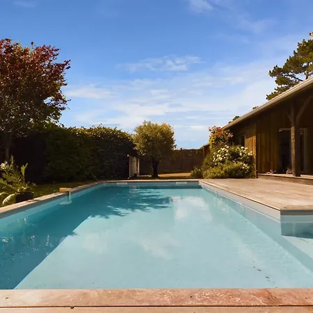 Piscine et sérénité pour votre séjour à Lanton Сasa de vacaciones Lanton