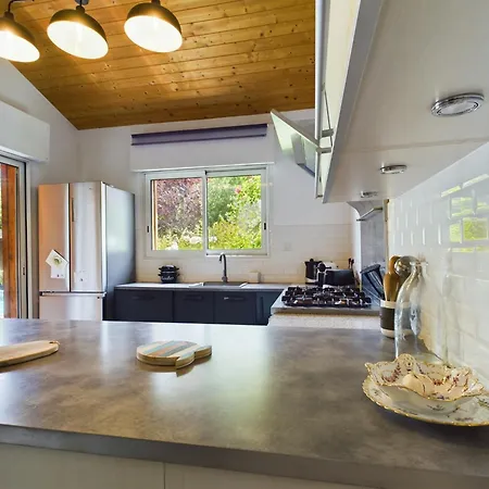 Holiday home Piscine Et Serenite Pour Votre Sejour A *