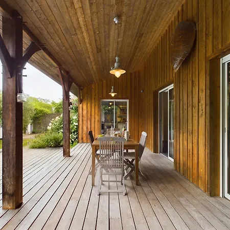 Piscine Et Serenite Pour Votre Sejour A 兰顿