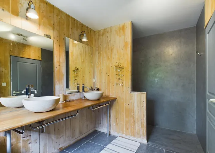 Дом отдыха Piscine Et Serenite Pour Votre Sejour A